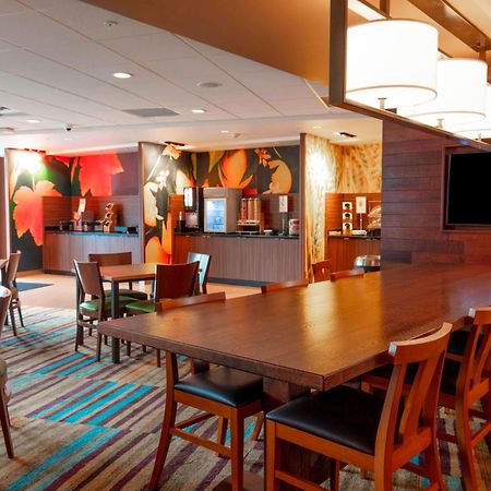 Fairfield Inn & Suites By Marriott Atlanta Woodstock Exterior foto