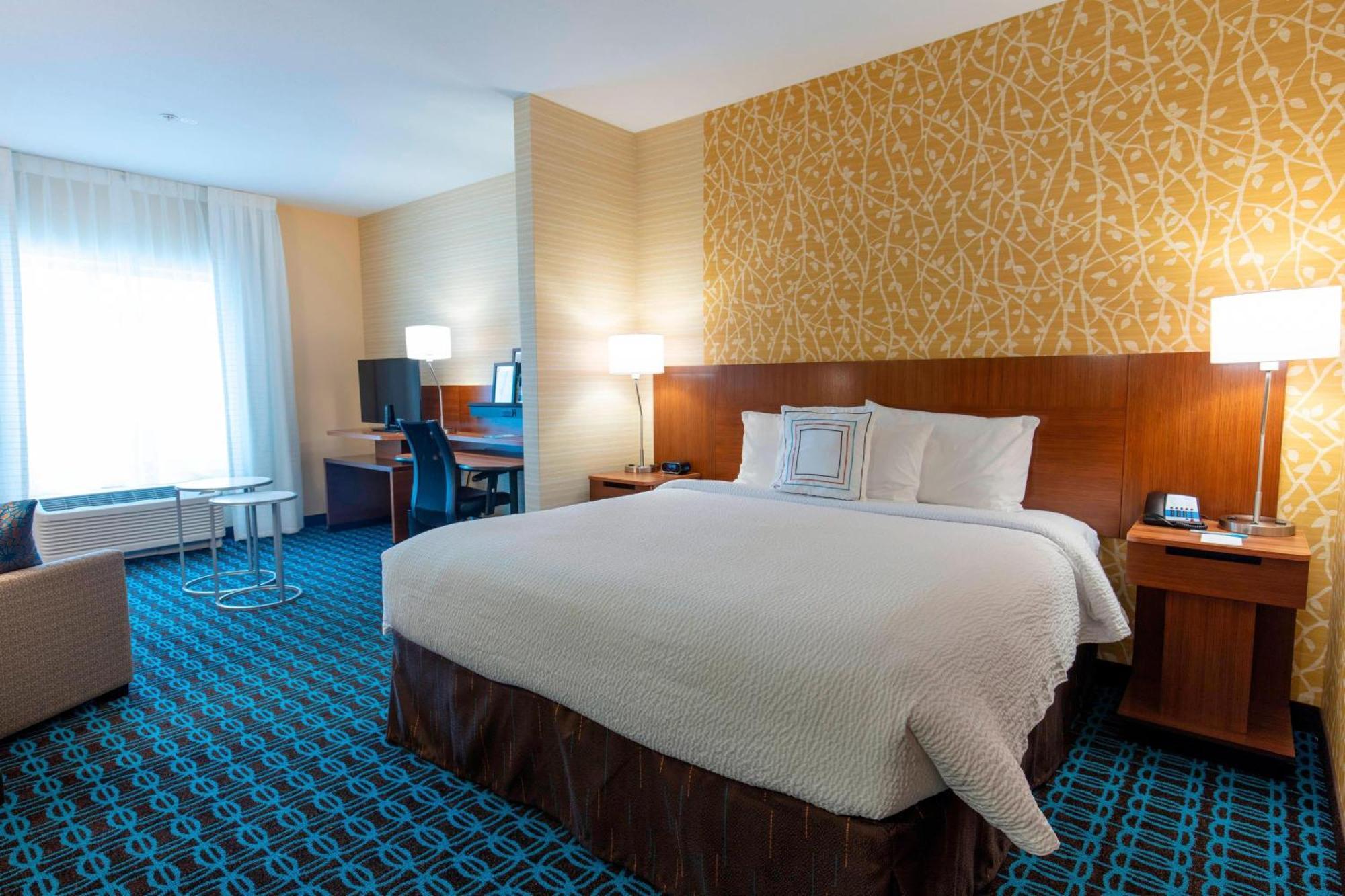 Fairfield Inn & Suites By Marriott Atlanta Woodstock Exterior foto